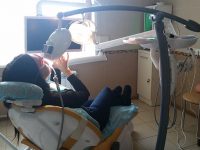 процесс отбеливания зубов в стоматологии Санодент